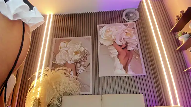 Snapshot of Ailee_naughty chatting on October 17, 2025, 2:15 am Ailee naughty online show from October 17, 2025, 2:15 am