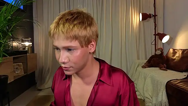 Snapshot of ConnieVarela chatting on October 8, 2025, 10:54 pm ConnieVarela online show from October 8, 2025, 10:54 pm