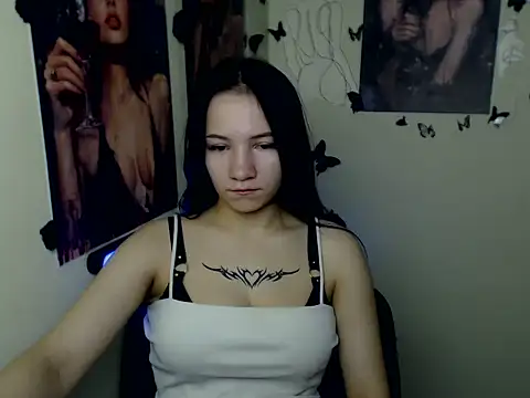 Em7MaA online show from December 4, 2025, 6:56 am