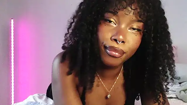 SparklingSoleil online show from November 28, 2025, 2:39 pm