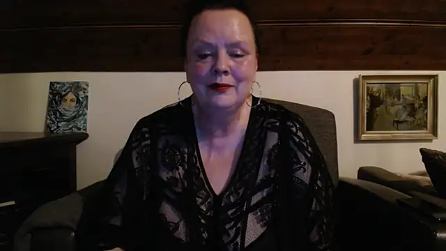 Snapshot of TiffanyMature chatting on May 21, 2026, 8:17 pm TiffanyMature online show from May 21, 2026, 8:17 pm