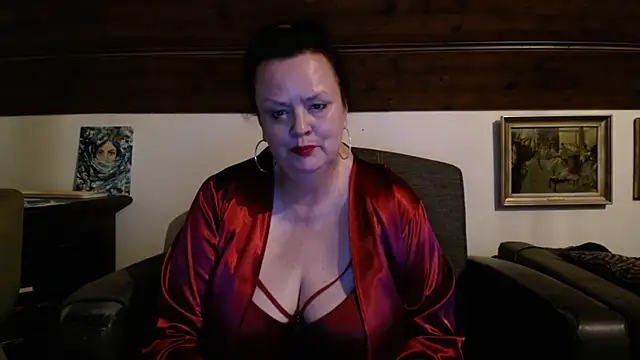 Snapshot of TiffanyMature chatting on July 12, 2026, 8:20 pm TiffanyMature online show from July 12, 2026, 8:20 pm