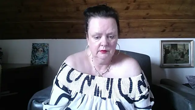 Snapshot of TiffanyMature chatting on May 24, 2026, 3:12 pm TiffanyMature online show from May 24, 2026, 3:12 pm