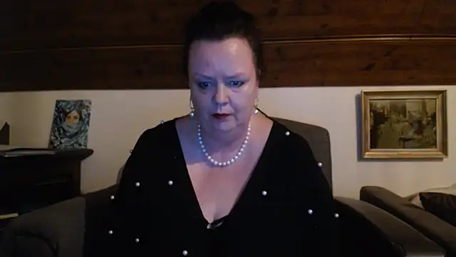 Snapshot of TiffanyMature chatting on May 10, 2026, 8:11 pm TiffanyMature online show from May 10, 2026, 8:11 pm