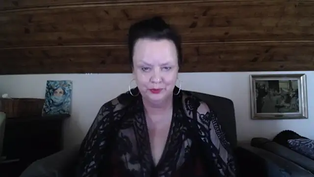 Snapshot of TiffanyMature chatting on June 25, 2026, 2:11 pm TiffanyMature online show from June 25, 2026, 2:11 pm