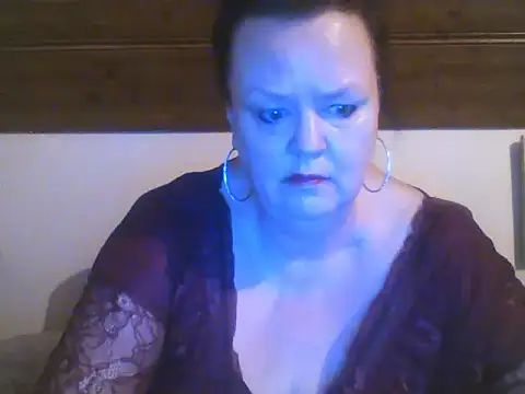 TiffanyMature online show from April 14, 2026, 8:03 pm
