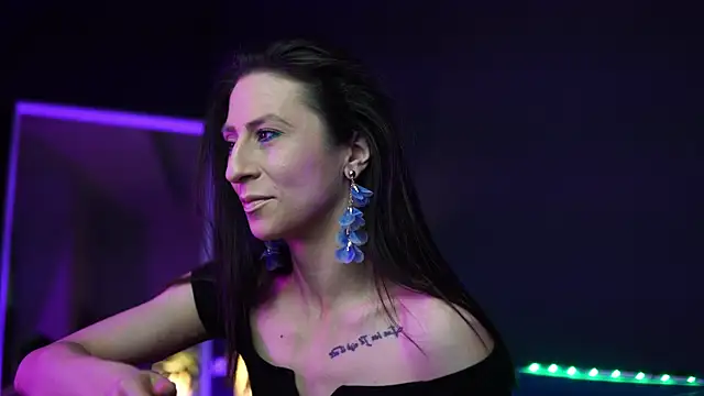 Snapshot of RubyRosa chatting on October 27, 2025, 9:38 pm RubyRosa online show from October 27, 2025, 9:38 pm