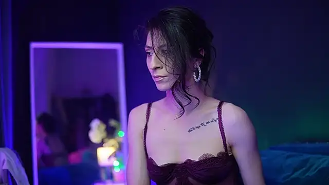 Snapshot of RubyRosa chatting on December 1, 2025, 11:16 pm RubyRosa online show from December 1, 2025, 11:16 pm