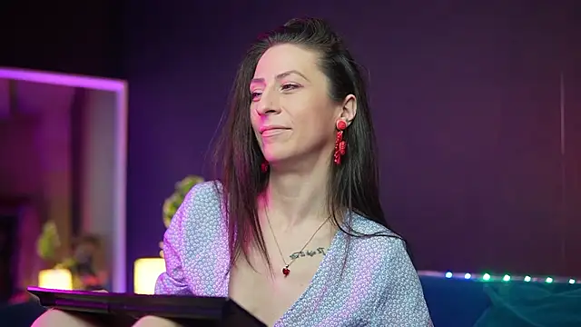 Snapshot of RubyRosa chatting on March 18, 2026, 11:37 pm RubyRosa online show from March 18, 2026, 11:37 pm