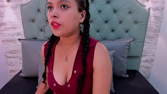 ValeriaJulio  online show from March 15, 2026, 1:23 am