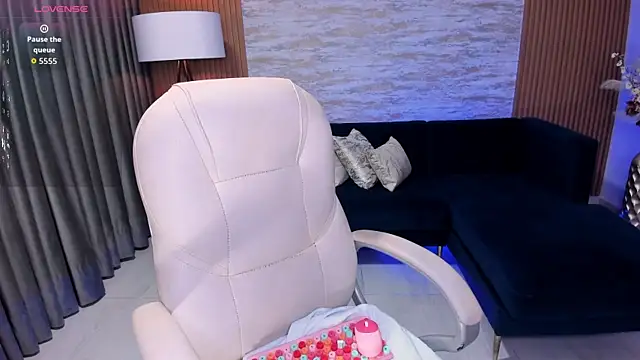 Snapshot of karlie_small chatting on July 16, 2026, 3:25 am karlie small online show from July 16, 2026, 3:25 am