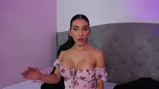 Snapshot of BianncaRibeiro chatting on April 9, 2026, 9:32 pm BianncaRibeiro online show from April 9, 2026, 9:32 pm