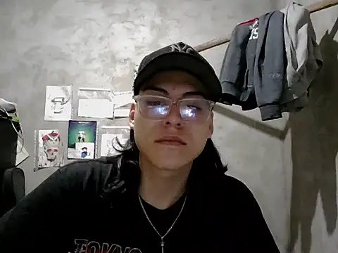 dirty model online show from April 26, 2026, 4:54 am