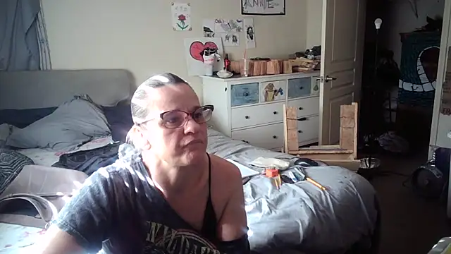 Snapshot of PremiumKitty chatting on February 12, 2026, 8:41 pm PremiumKitty online show from February 12, 2026, 8:41 pm