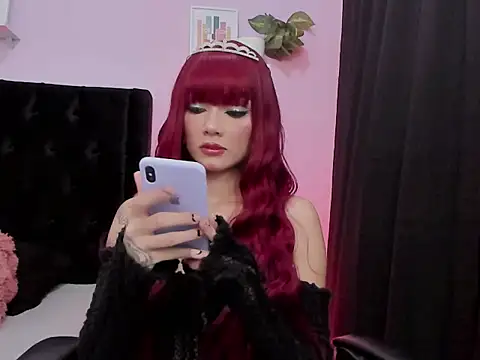 Snapshot of emmabridgerton chatting on October 8, 2025, 6:48 am emmabridgerton online show from October 8, 2025, 6:48 am