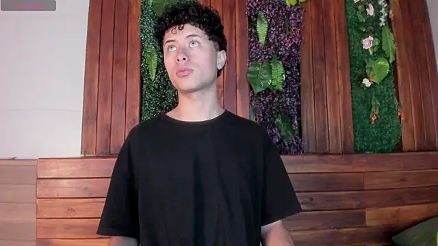 NoahDupont online show from September 17, 2025, 7:49 pm