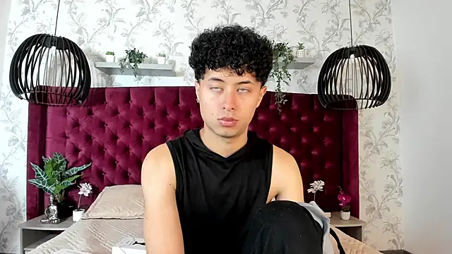 NoahDupont online show from September 12, 2025, 8:41 pm