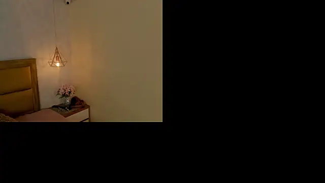 Snapshot of MELISSAROUGE chatting on June 25, 2026, 7:30 pm MELISSAROUGE online show from June 25, 2026, 7:30 pm