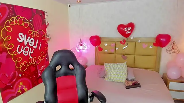 Snapshot of MELISSAROUGE chatting on February 14, 2026, 8:09 pm MELISSAROUGE online show from February 14, 2026, 8:09 pm