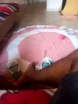 Snapshot of reisloko chatting on October 18, 2025, 10:28 am reisloko online show from October 18, 2025, 10:28 am