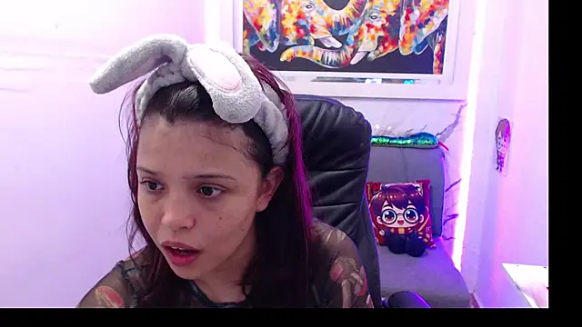 minnie cake online show from October 23, 2025, 12:20 am