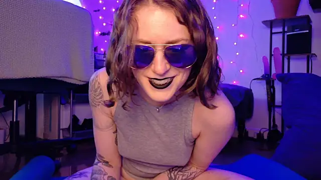 mistressannafoxx online show from May 6, 2026, 12:14 am