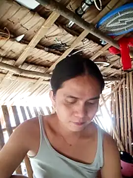 Snapshot of lexyyr17 chatting on April 6, 2026, 2:07 am lexyyr17 online show from April 6, 2026, 2:07 am