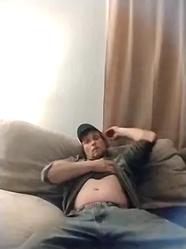 Snapshot of CatchyPart93 chatting on November 15, 2025, 6:17 am CatchyPart93 online show from November 15, 2025, 6:17 am