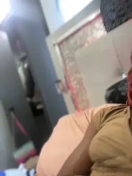 Snapshot of ToyBox96 chatting on November 29, 2025, 5:46 pm ToyBox96 online show from November 29, 2025, 5:46 pm