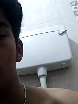 Snapshot of kjohn20 chatting on November 16, 2025, 5:45 am kjohn20 online show from November 16, 2025, 5:45 am