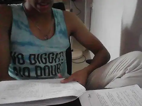 Snapshot of kjohn20 chatting on November 2, 2025, 6:07 am kjohn20 online show from November 2, 2025, 6:07 am