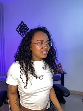 Terry ebony online show from September 21, 2025, 4:50 am