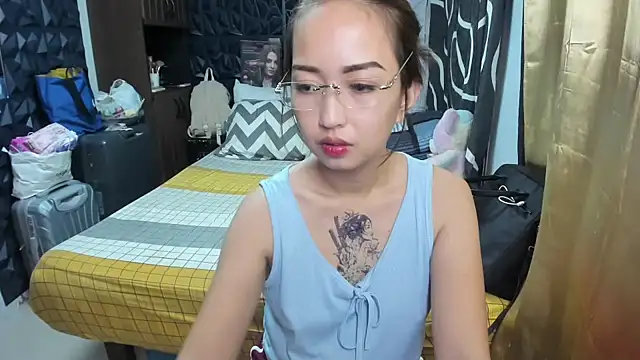 Snapshot of Soft_Angel8 chatting on November 19, 2025, 1:11 pm Soft Angel8 online show from November 19, 2025, 1:11 pm