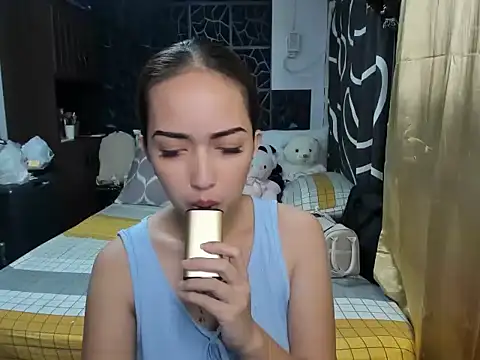 Snapshot of Soft_Angel8 chatting on November 29, 2025, 3:23 pm Soft Angel8 online show from November 29, 2025, 3:23 pm