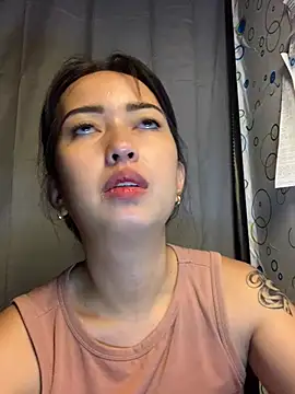 Snapshot of Soft_Angel8 chatting on May 11, 2026, 6:04 am Soft Angel8 online show from May 11, 2026, 6:04 am