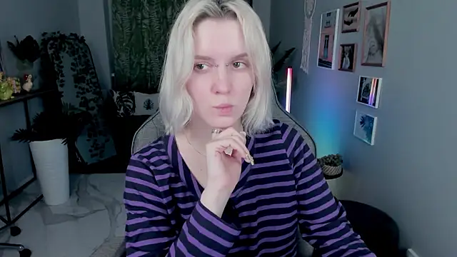 Snapshot of BethanyCloud chatting on March 23, 2026, 5:29 am BethanyCloud online show from March 23, 2026, 5:29 am