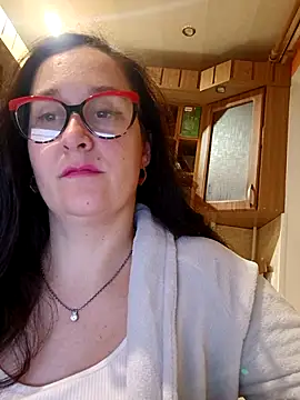 Snapshot of Amandda_ chatting on October 22, 2025, 7:13 pm Amandda online show from October 22, 2025, 7:13 pm