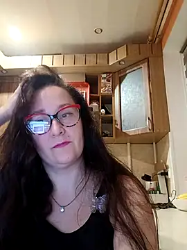 Snapshot of Amandda_ chatting on October 28, 2025, 7:13 pm Amandda online show from October 28, 2025, 7:13 pm