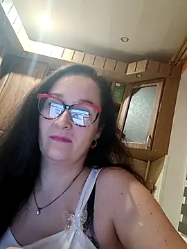 Snapshot of Amandda_ chatting on October 20, 2025, 5:57 pm Amandda online show from October 20, 2025, 5:57 pm