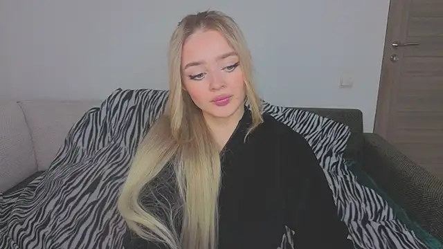 Snapshot of Relax_Time_ chatting on February 10, 2026, 5:45 pm Relax Time online show from February 10, 2026, 5:45 pm