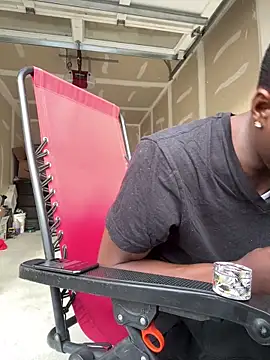 Snapshot of labishyoung25 chatting on September 27, 2025, 10:16 pm labishyoung25 online show from September 27, 2025, 10:16 pm