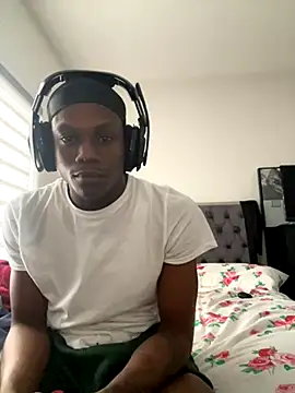 Snapshot of labishyoung25 chatting on December 3, 2025, 7:57 pm labishyoung25 online show from December 3, 2025, 7:57 pm