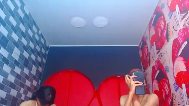 Snapshot of julessxcharlotte chatting on November 29, 2025, 2:28 pm julessxcharlotte online show from November 29, 2025, 2:28 pm