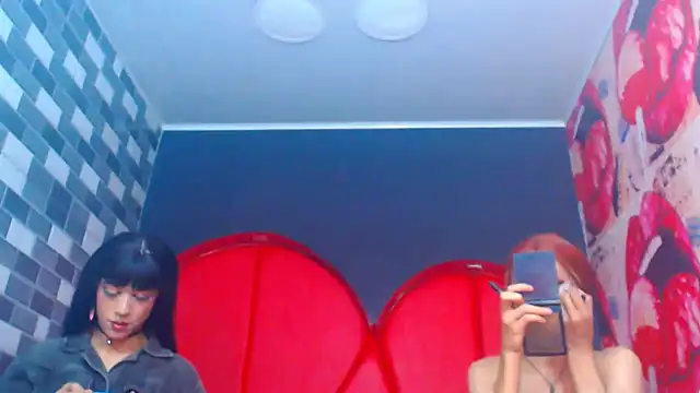 Snapshot of julessxcharlotte chatting on November 24, 2025, 2:28 pm julessxcharlotte online show from November 24, 2025, 2:28 pm