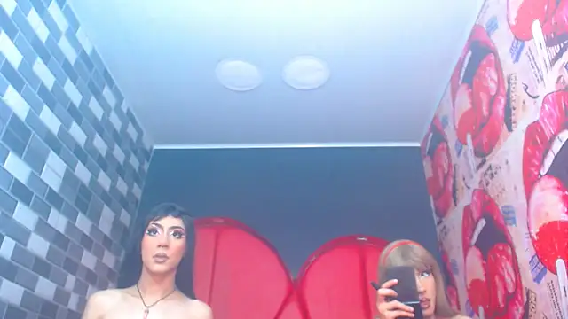 Snapshot of julessxcharlotte chatting on November 10, 2025, 2:22 pm julessxcharlotte online show from November 10, 2025, 2:22 pm