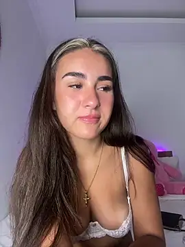 Snapshot of sarahsparkles20 chatting on October 7, 2025, 11:39 pm sarahsparkles20 online show from October 7, 2025, 11:39 pm