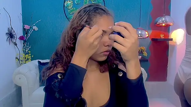 minha tanisha online show from September 19, 2025, 5:39 pm