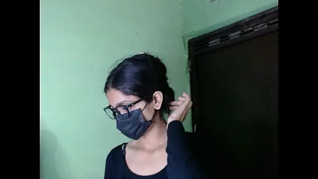 Snapshot of _kamyaa09 chatting on October 15, 2025, 5:54 pm kamyaa09 online show from October 15, 2025, 5:54 pm