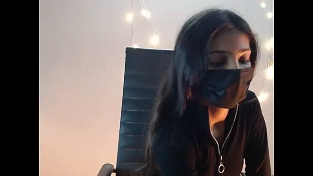 Snapshot of _kamyaa09 chatting on December 3, 2025, 1:50 am kamyaa09 online show from December 3, 2025, 1:50 am