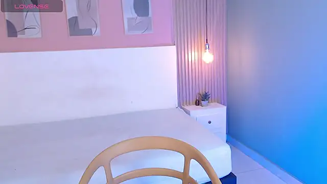 candy lux30 online show from September 21, 2025, 3:44 am
